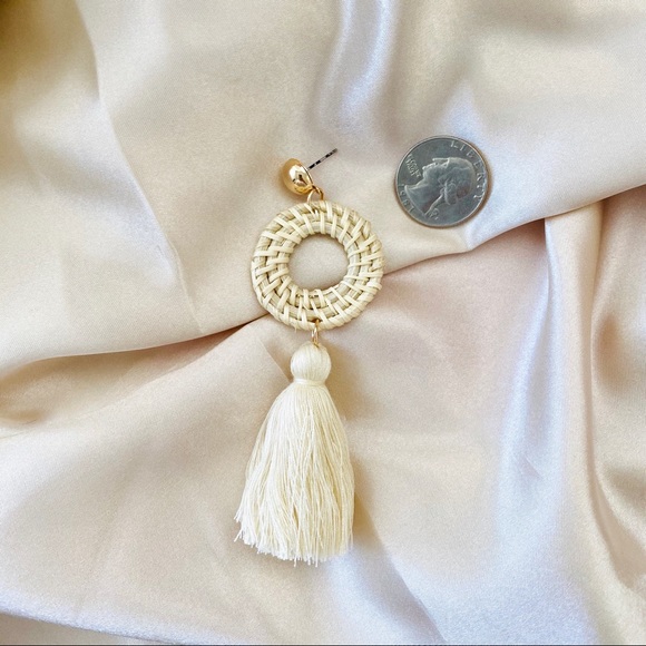 “Orval” Earrings Tassels Wicker Cream White - Picture 4 of 9